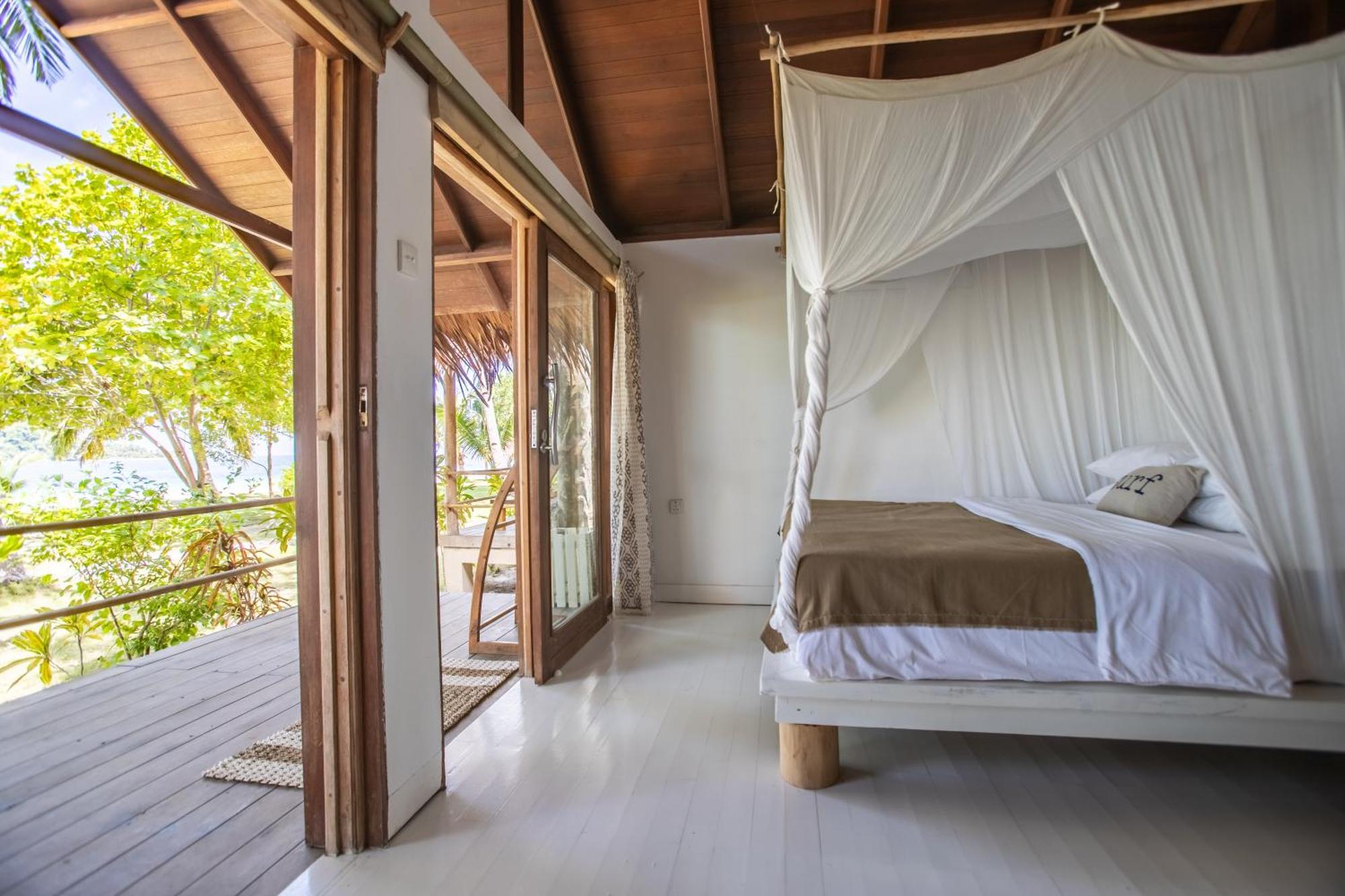 Aloita Resort Mentawai Tua Pejat Exterior photo